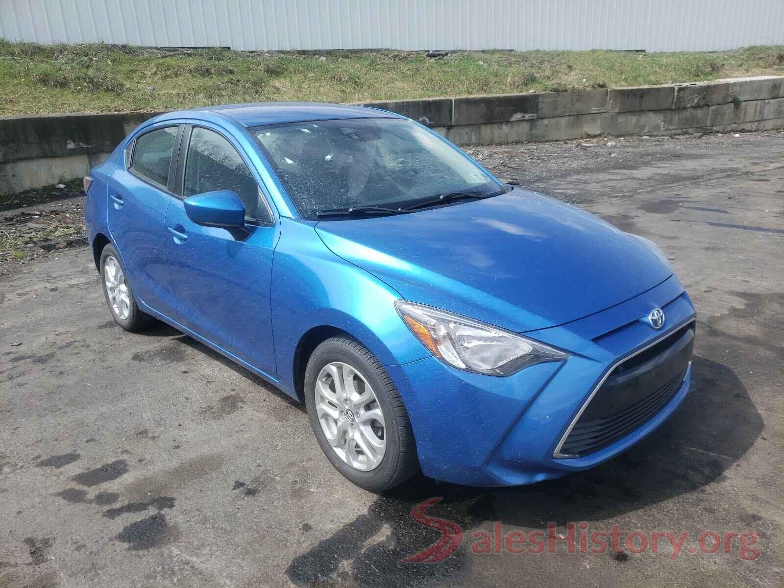 3MYDLBYV7JY332322 2018 TOYOTA YARIS