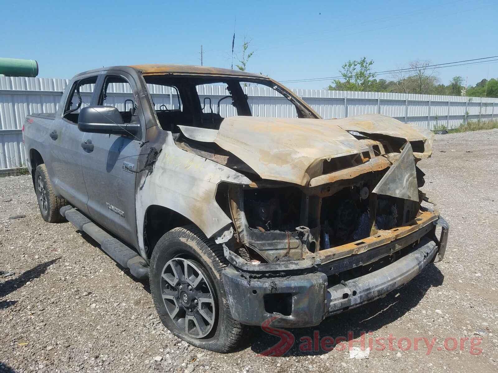 5TFDY5F14JX717128 2018 TOYOTA TUNDRA