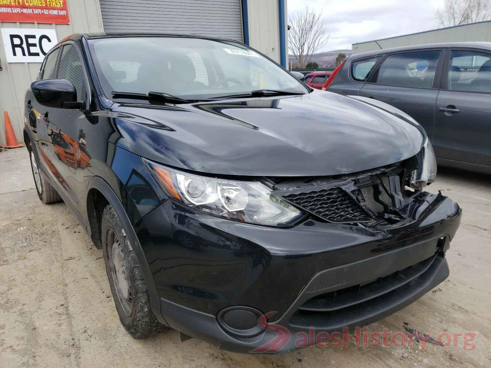 JN1BJ1CR6JW250754 2018 NISSAN ROGUE