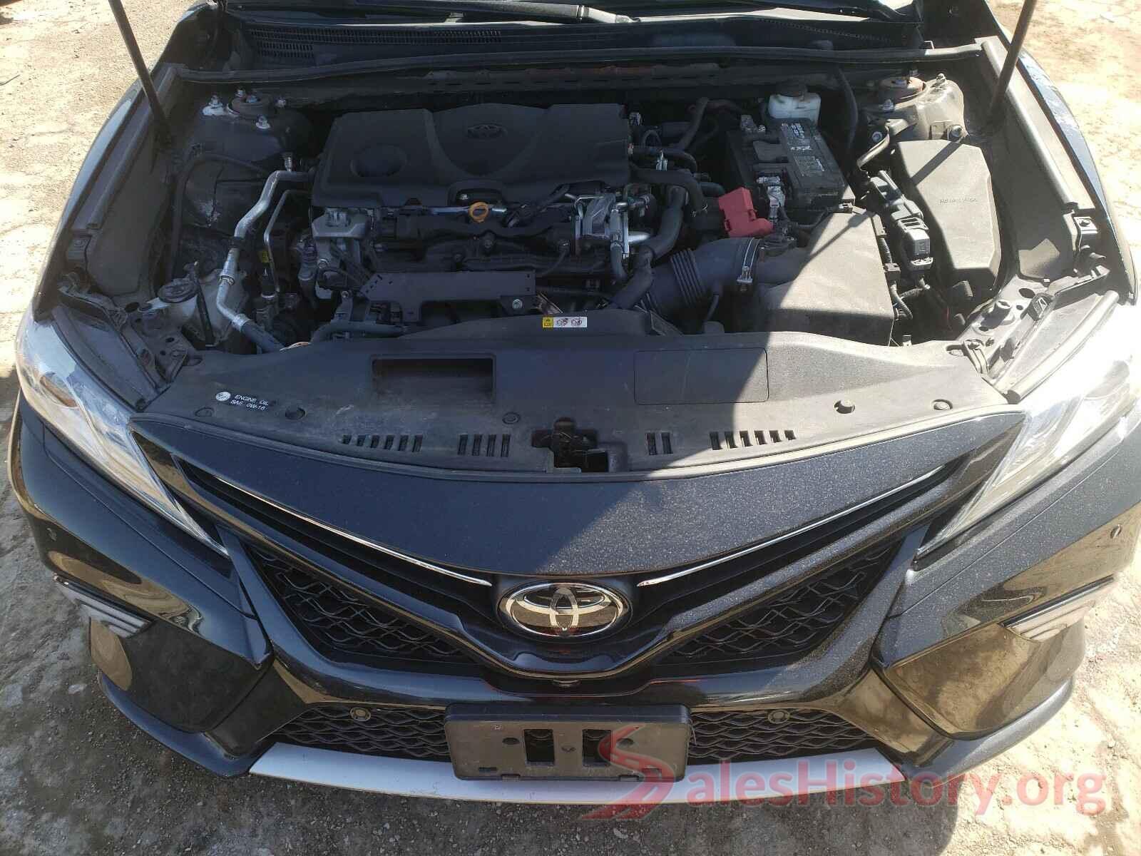 4T1B61HK6JU015157 2018 TOYOTA CAMRY