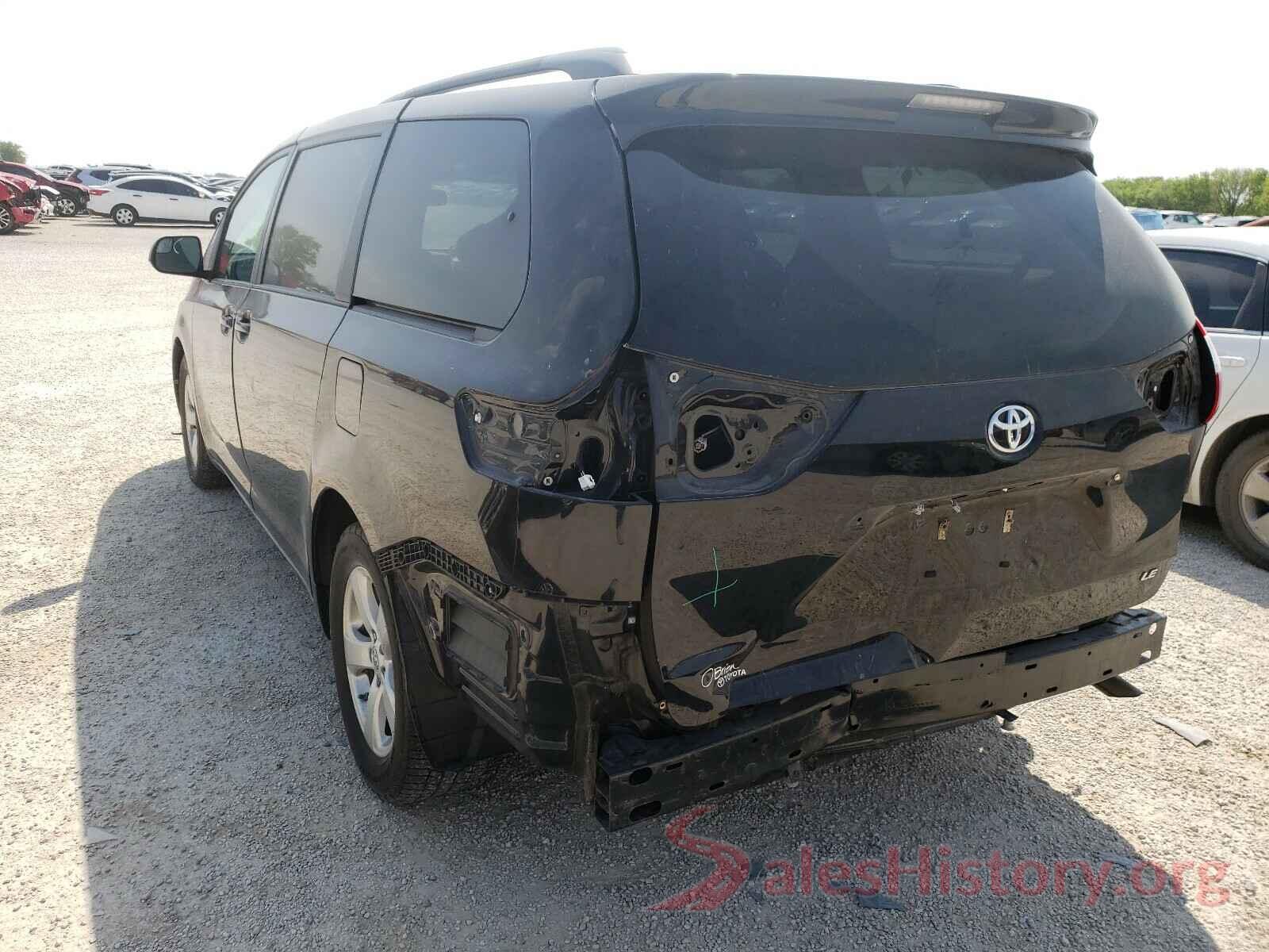 5TDKZ3DC3HS821946 2017 TOYOTA SIENNA