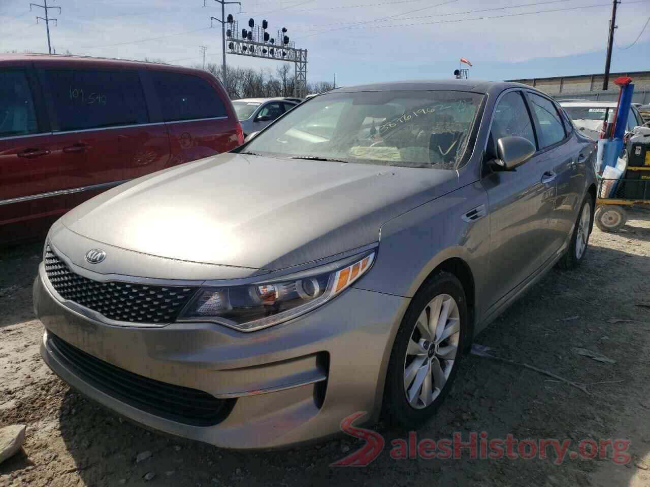 5XXGU4L37JG187236 2018 KIA OPTIMA