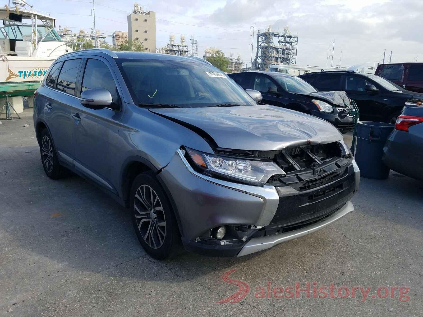 JA4AD3A38JZ020247 2018 MITSUBISHI OUTLANDER