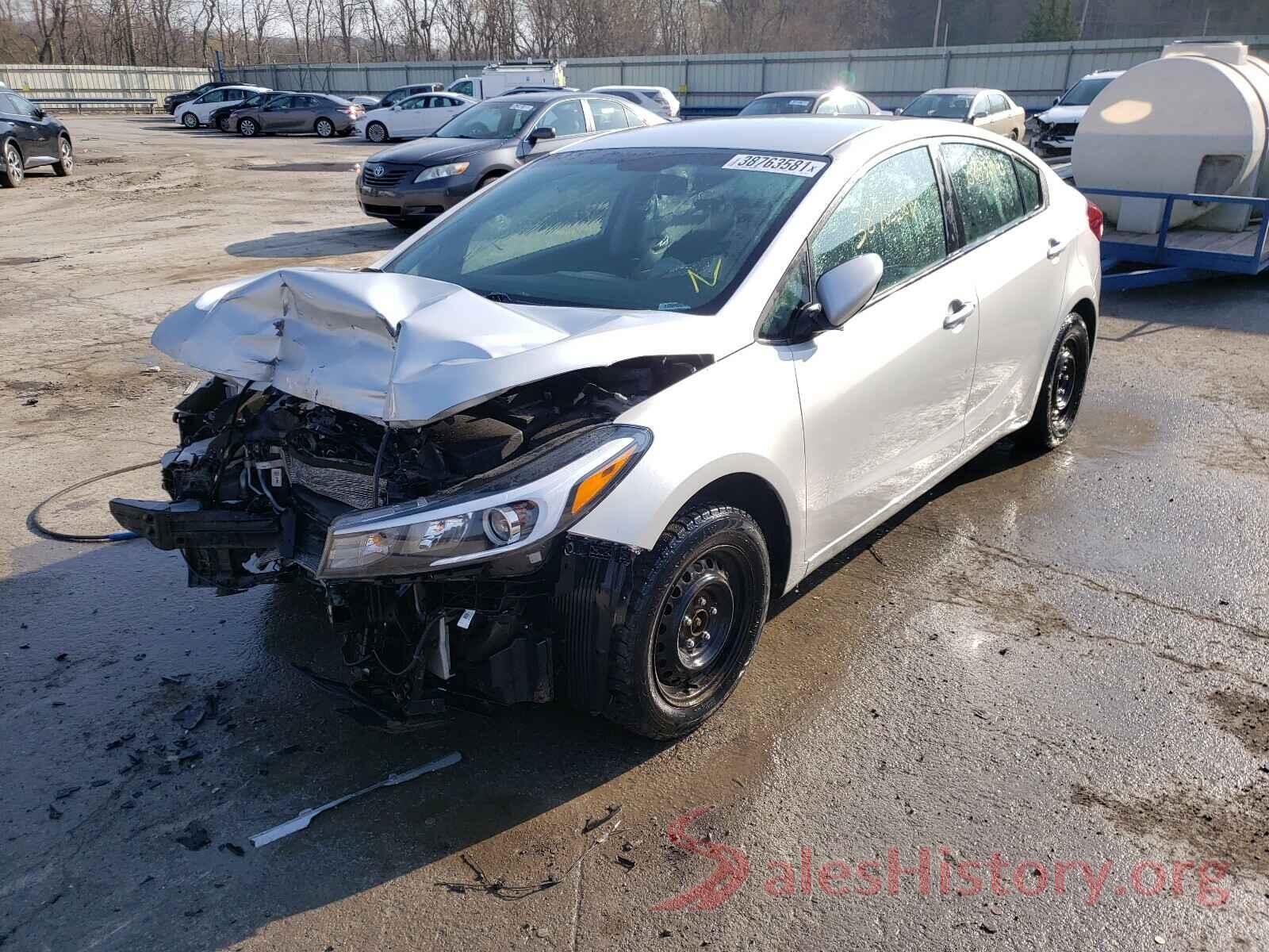 3KPFL4A77JE202959 2018 KIA FORTE