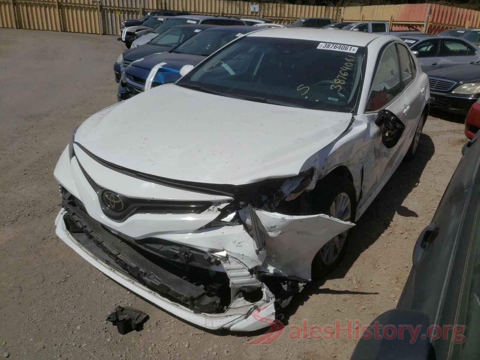 4T1B11HK1JU075815 2018 TOYOTA CAMRY