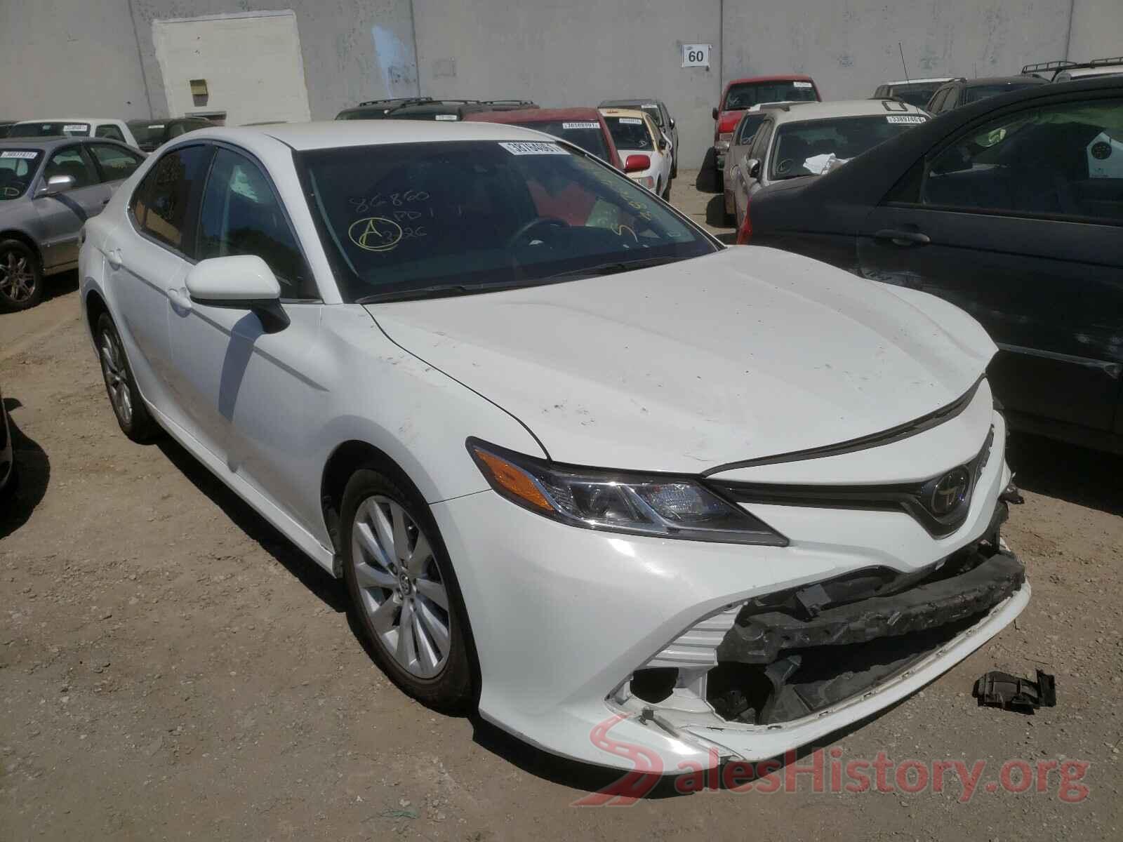 4T1B11HK1JU075815 2018 TOYOTA CAMRY