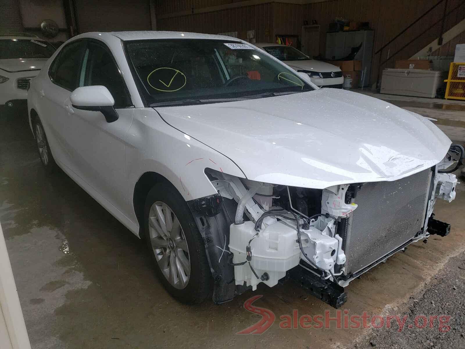 4T1B11HK3KU759136 2019 TOYOTA CAMRY