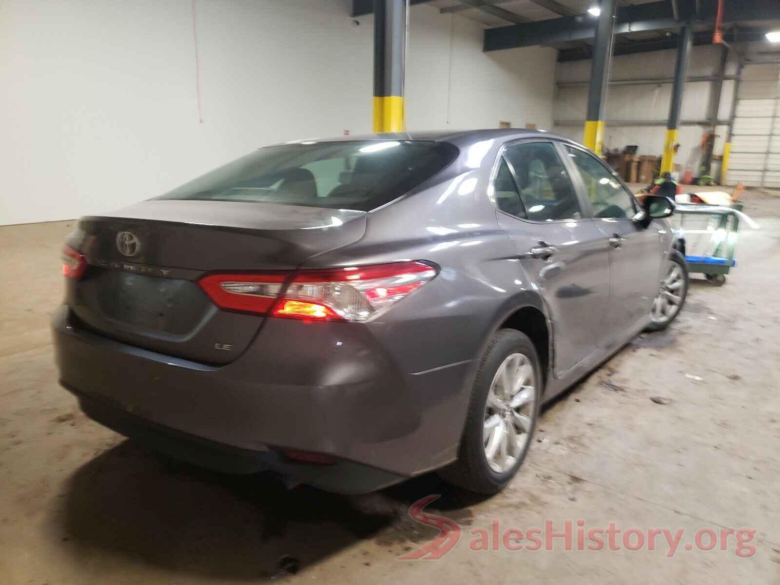 4T1B11HK0JU591860 2018 TOYOTA CAMRY