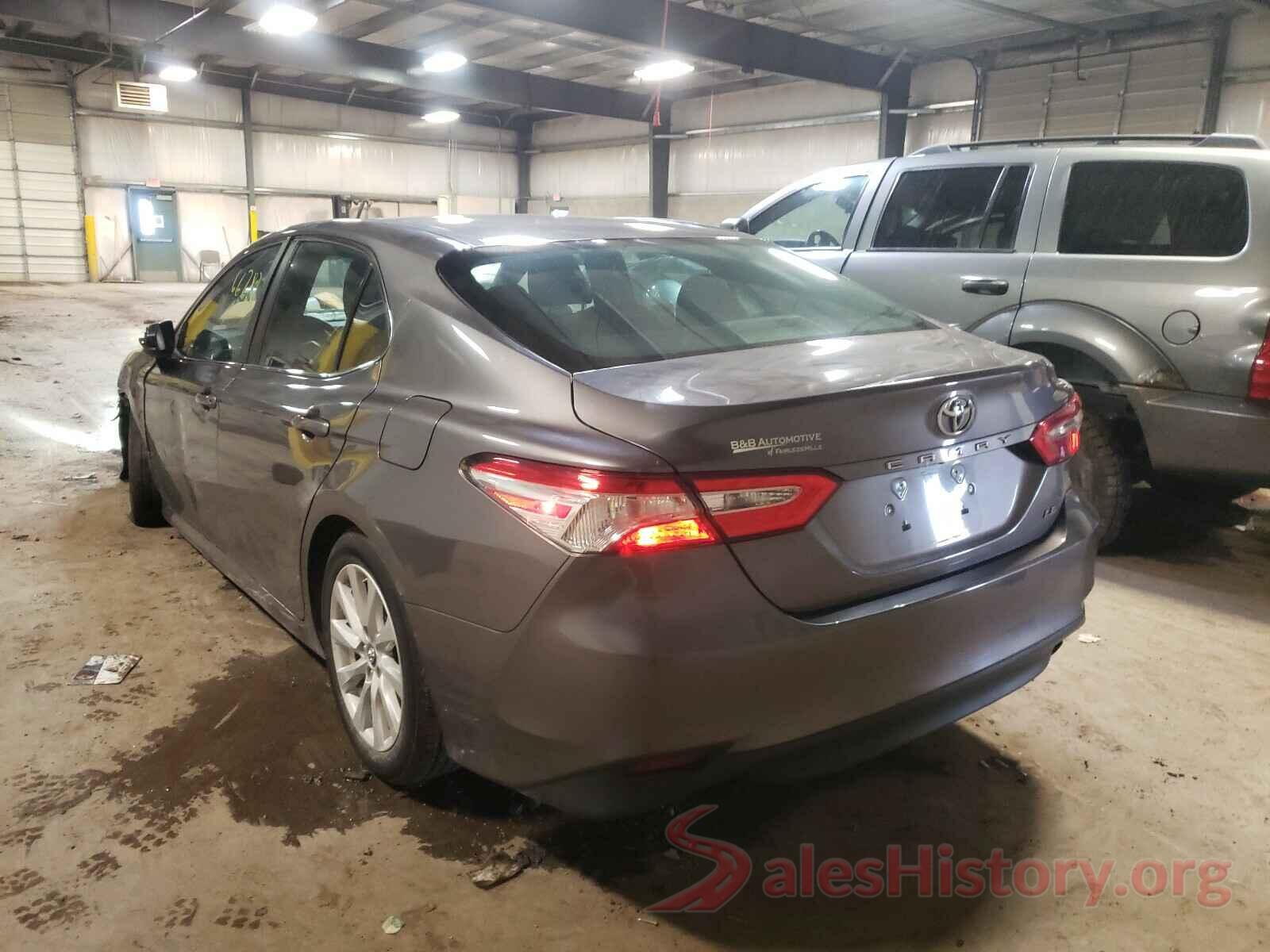 4T1B11HK0JU591860 2018 TOYOTA CAMRY