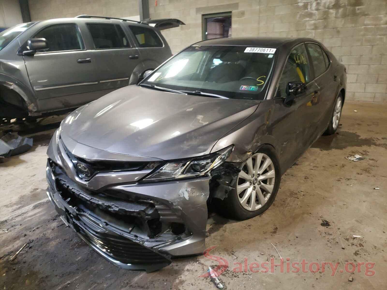 4T1B11HK0JU591860 2018 TOYOTA CAMRY