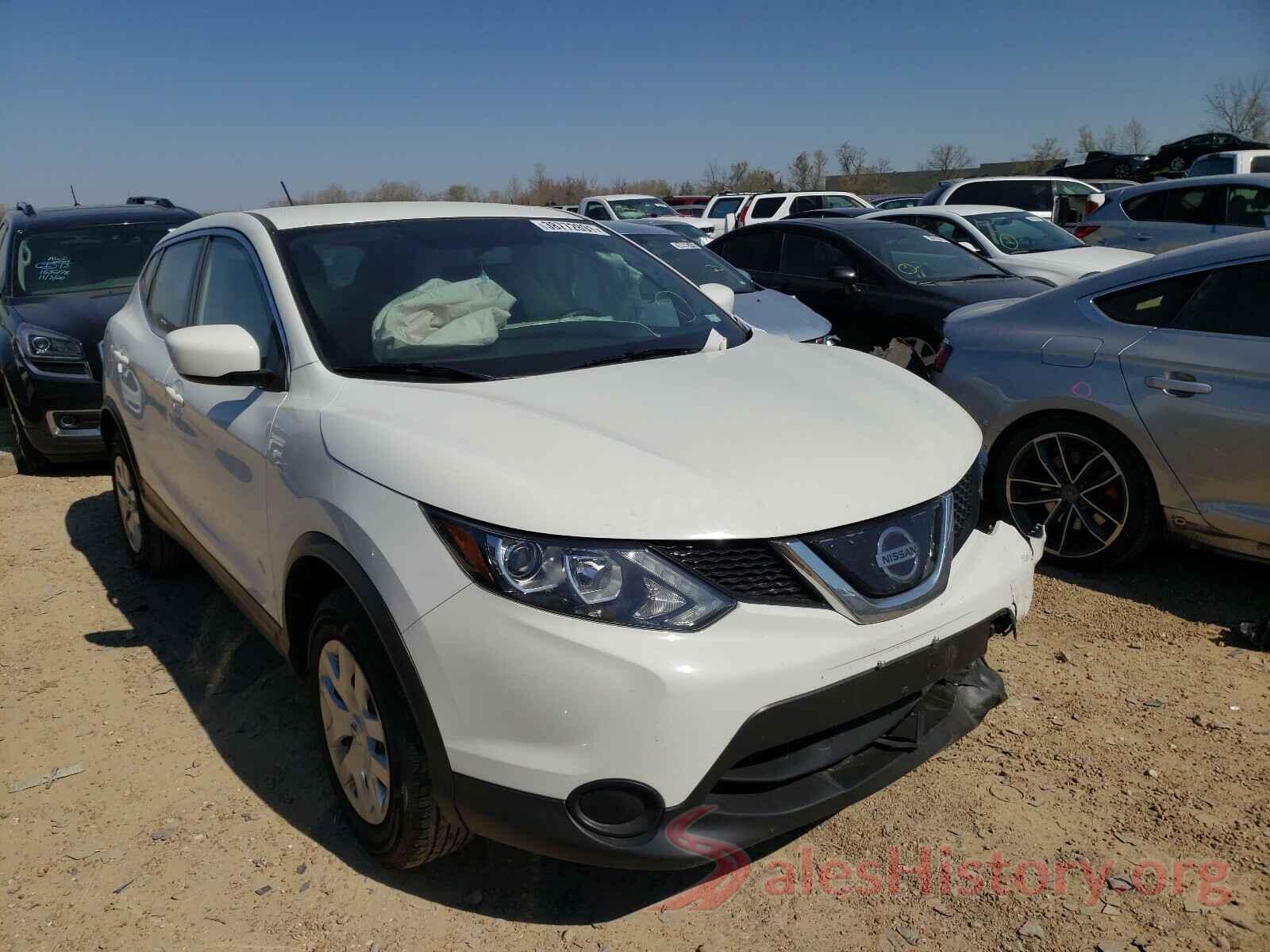 JN1BJ1CP4JW158072 2018 NISSAN ROGUE