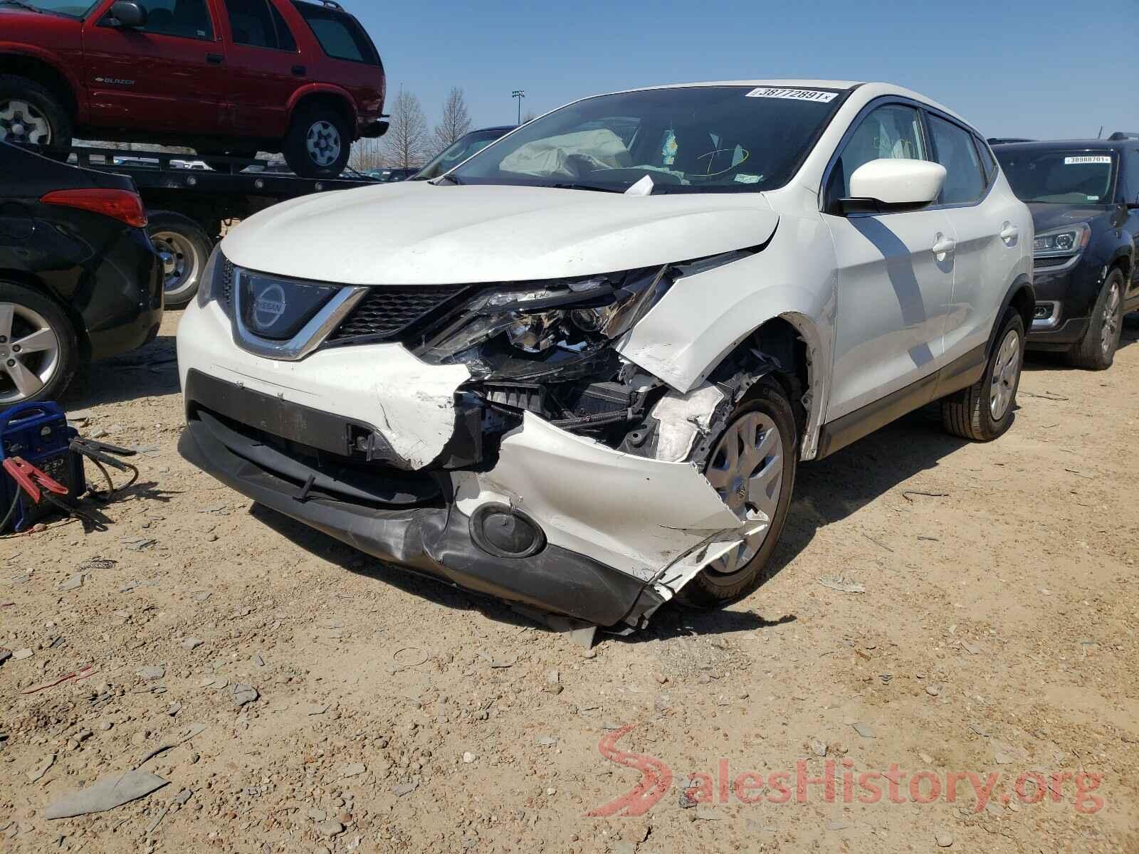 JN1BJ1CP4JW158072 2018 NISSAN ROGUE