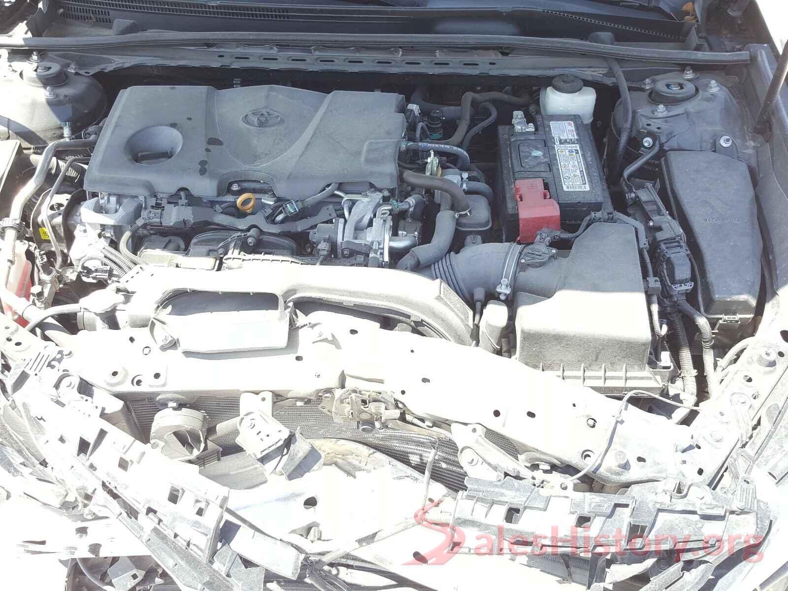 4T1B61HK6JU085922 2018 TOYOTA CAMRY