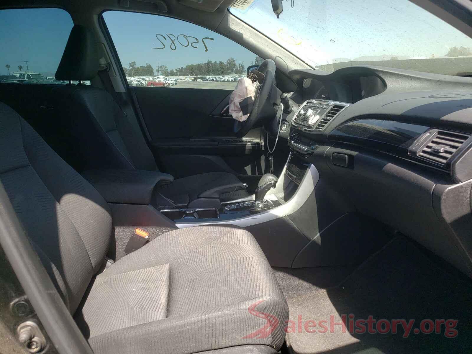 1HGCR2F35HA304612 2017 HONDA ACCORD