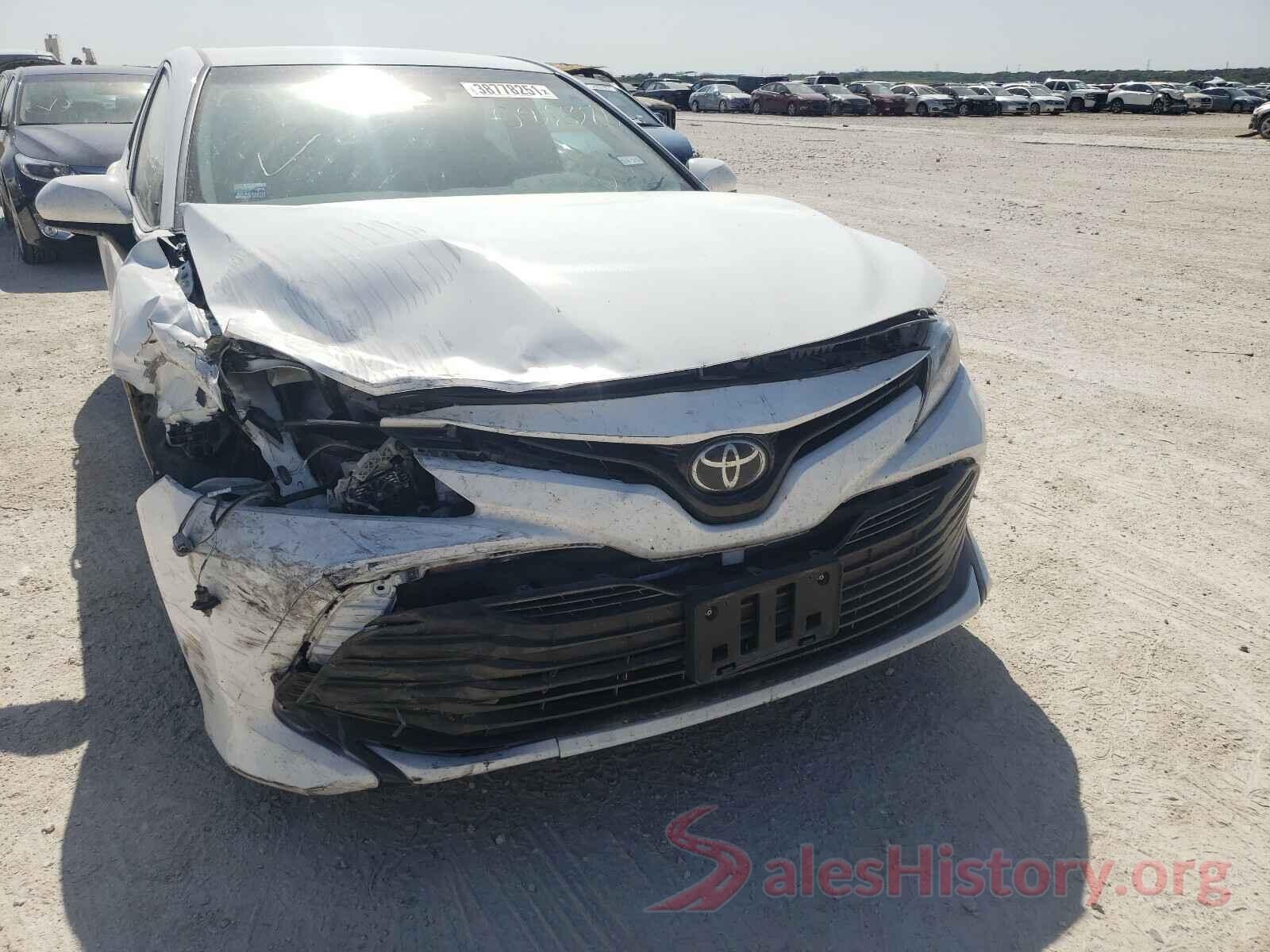 4T1B11HK1JU086328 2018 TOYOTA CAMRY