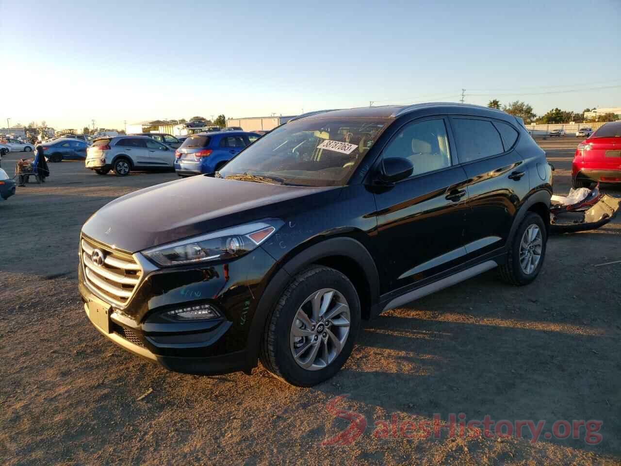 KM8J33A40JU688473 2018 HYUNDAI TUCSON