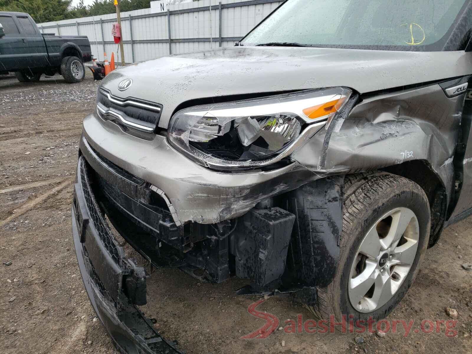 KNDJN2A23J7561450 2018 KIA SOUL