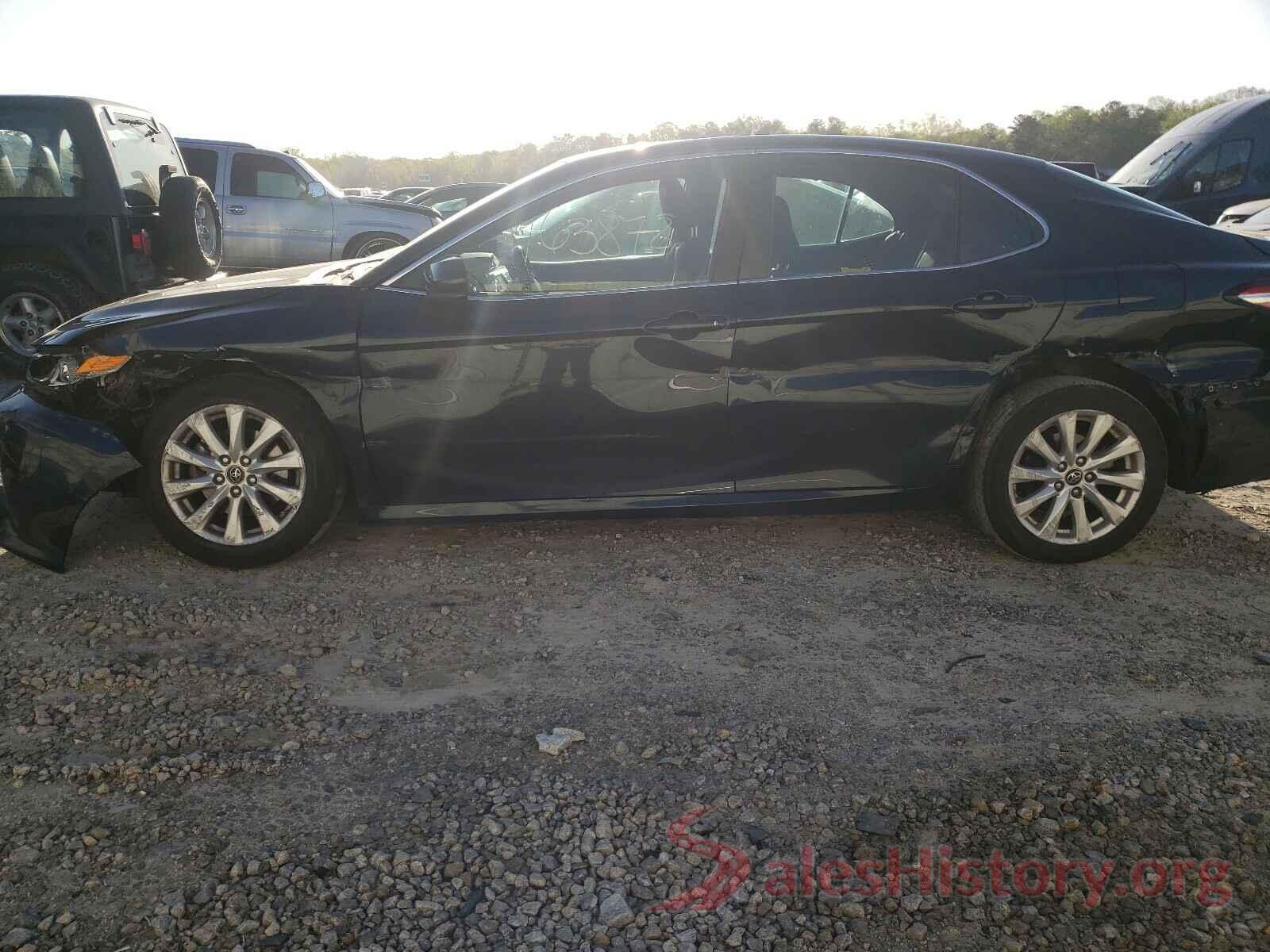 4T1B11HK7JU546463 2018 TOYOTA CAMRY