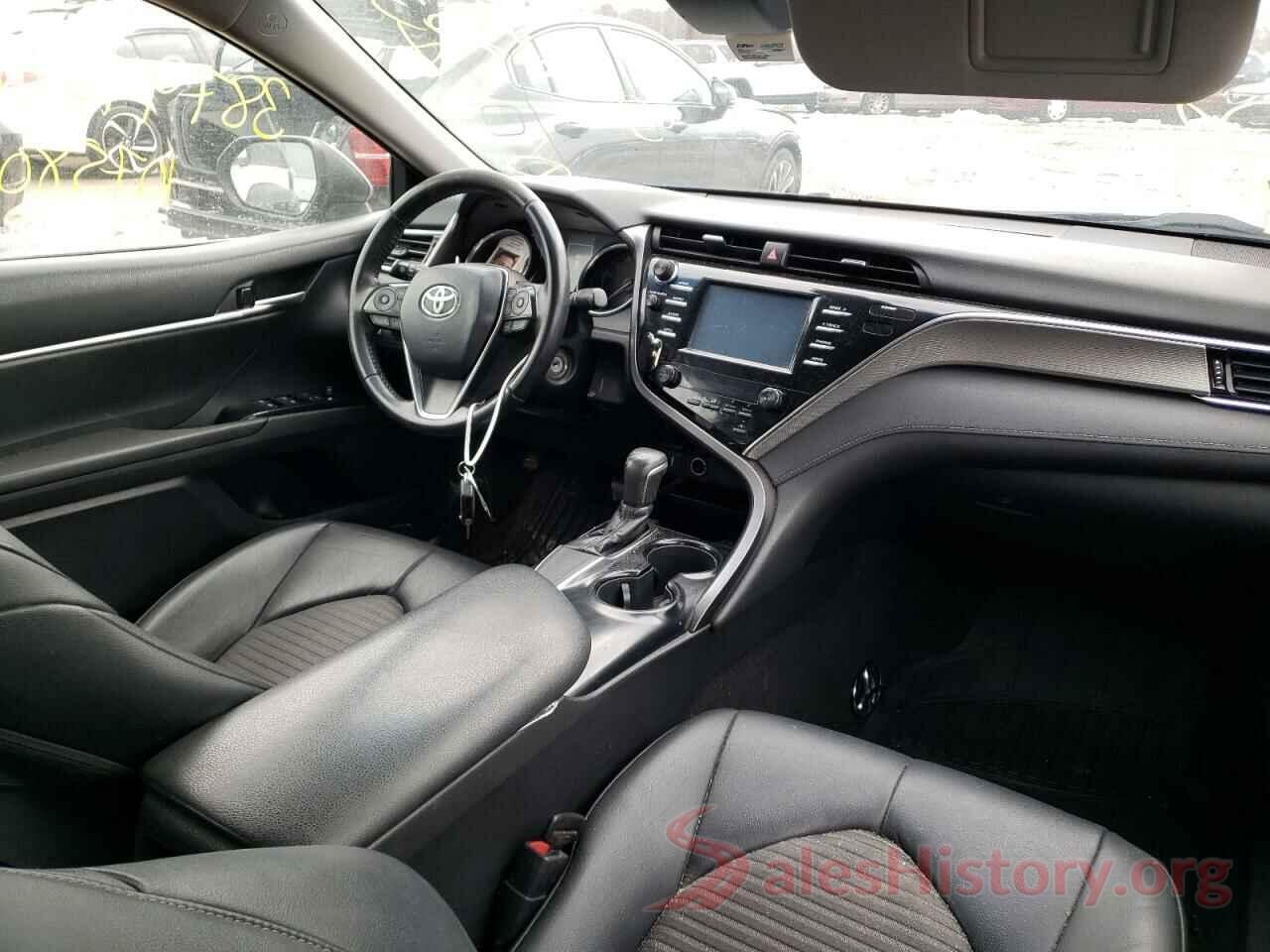 4T1B11HK2JU579385 2018 TOYOTA CAMRY