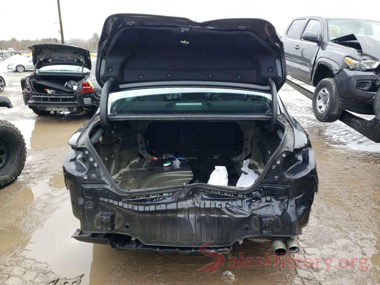 4T1B11HK2JU579385 2018 TOYOTA CAMRY