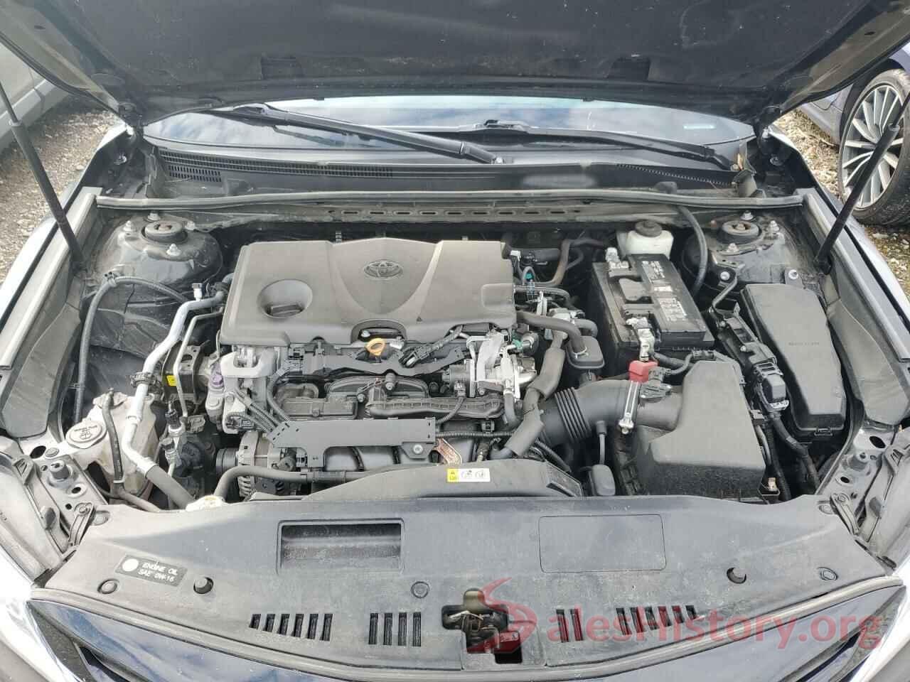 4T1B11HK2JU579385 2018 TOYOTA CAMRY