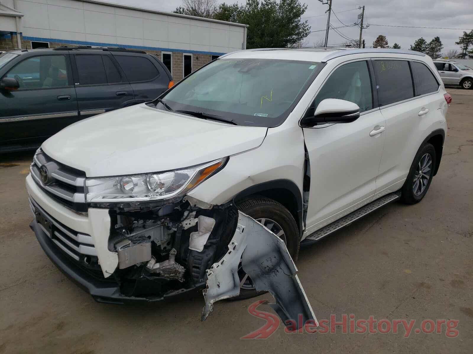 5TDJZRFH1JS820811 2018 TOYOTA HIGHLANDER