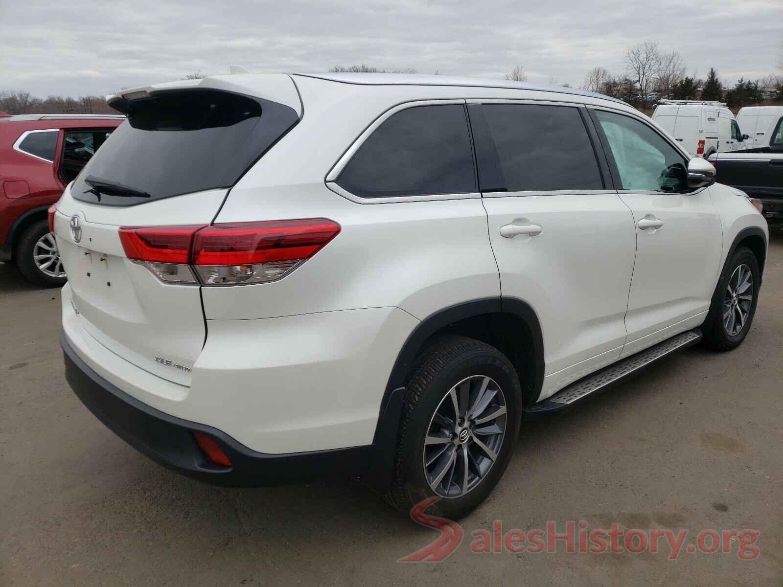 5TDJZRFH1JS820811 2018 TOYOTA HIGHLANDER