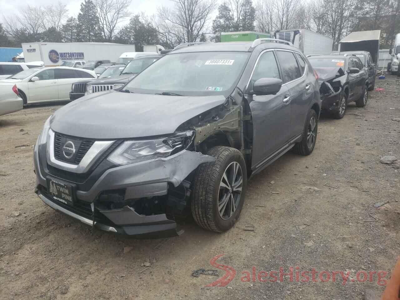 5N1AT2MV3HC856797 2017 NISSAN ROGUE