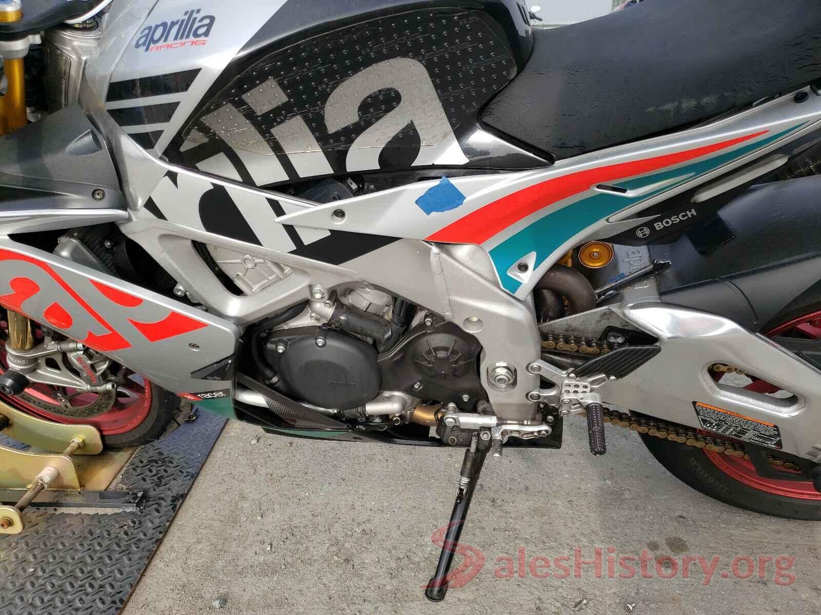 ZD4KEU009HS000634 2017 APRILIA MOTORCYCLE