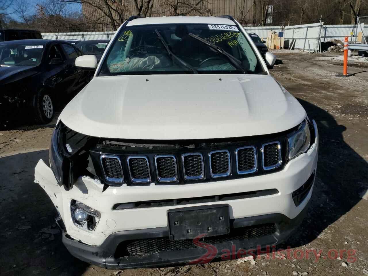 3C4NJDBB3KT735621 2019 JEEP COMPASS