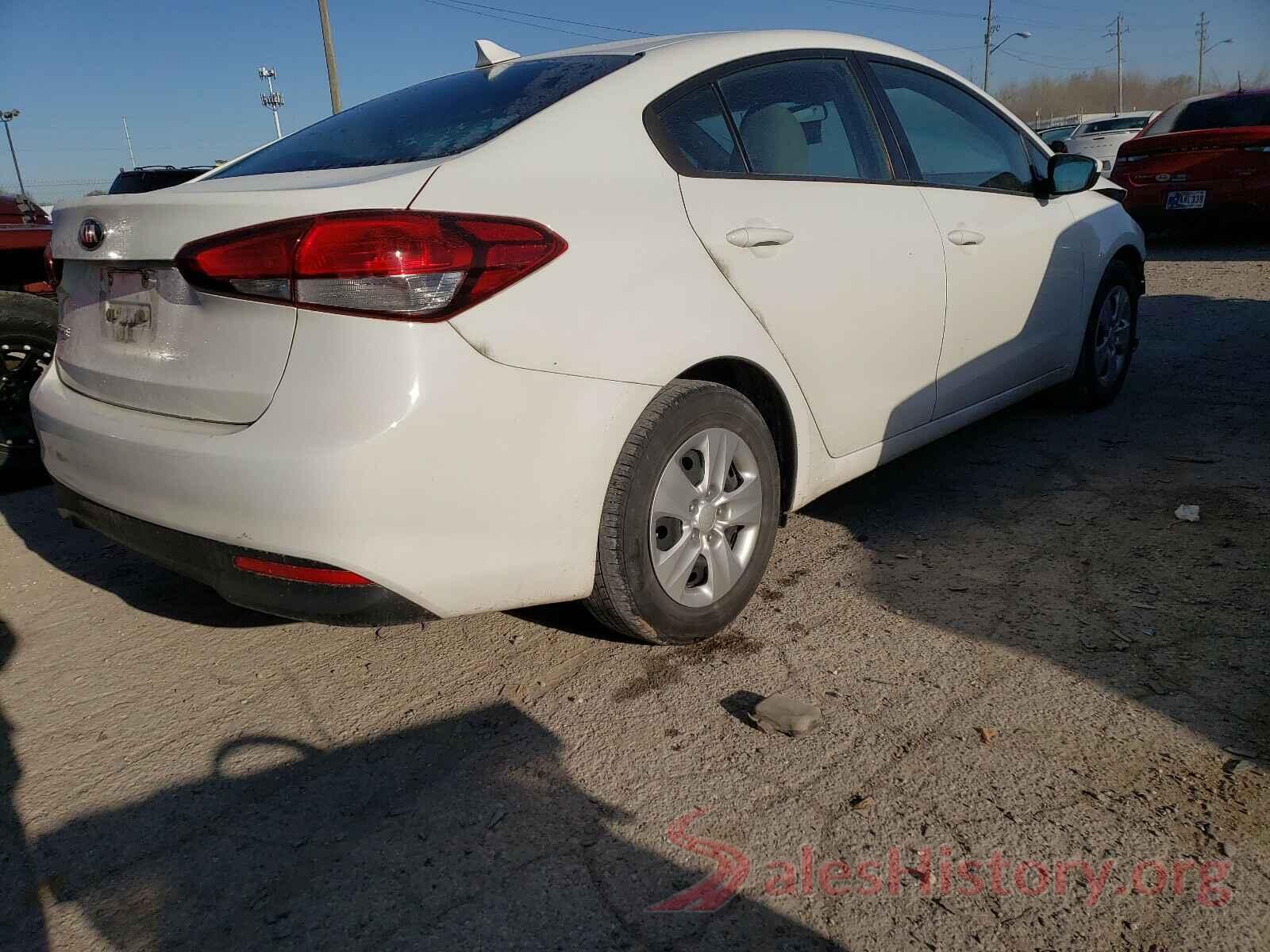 3KPFK4A70JE177101 2018 KIA FORTE