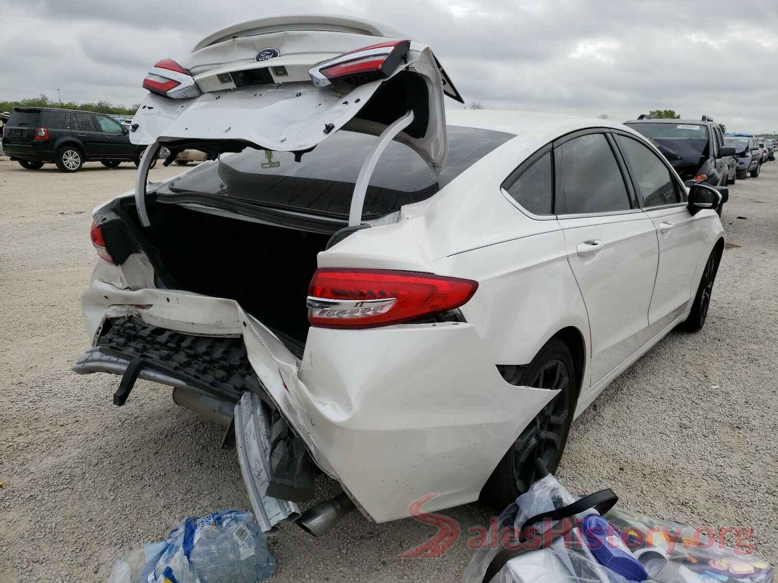 3FA6P0HD2KR114040 2019 FORD FUSION