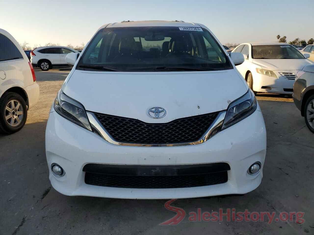 5TDXZ3DC2HS881853 2017 TOYOTA SIENNA