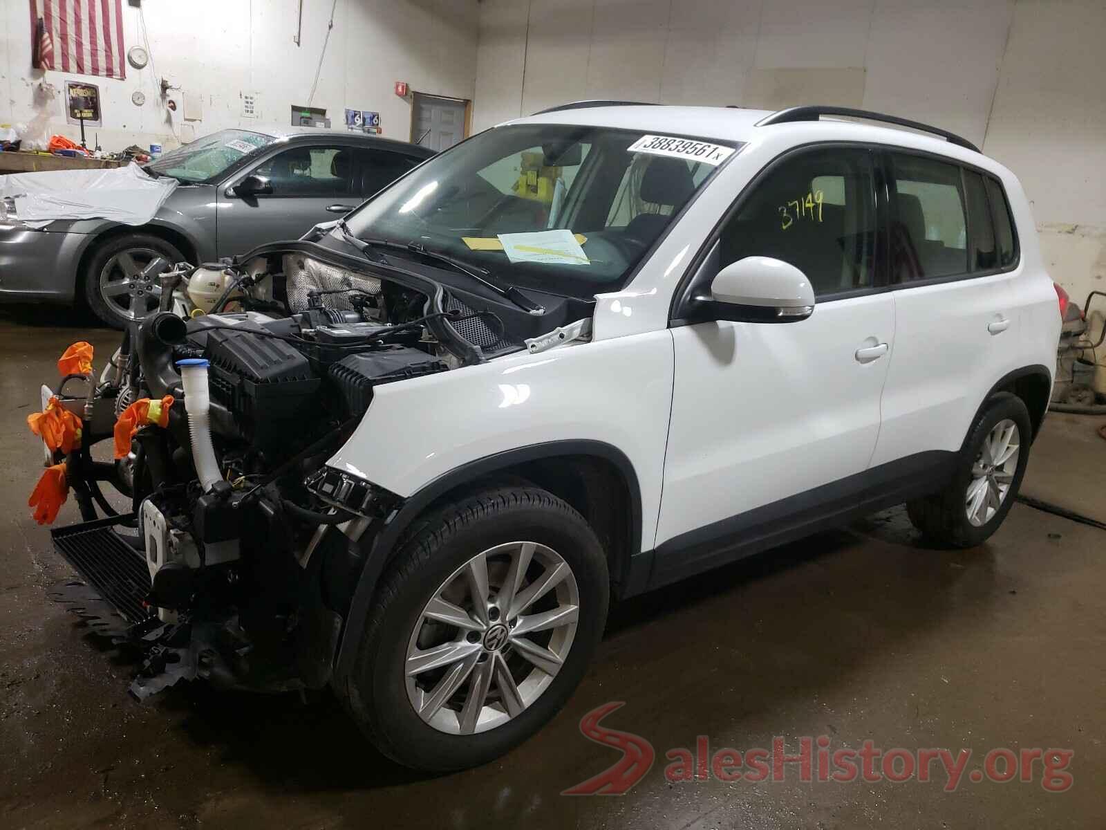 WVGBV7AX4HK045453 2017 VOLKSWAGEN TIGUAN