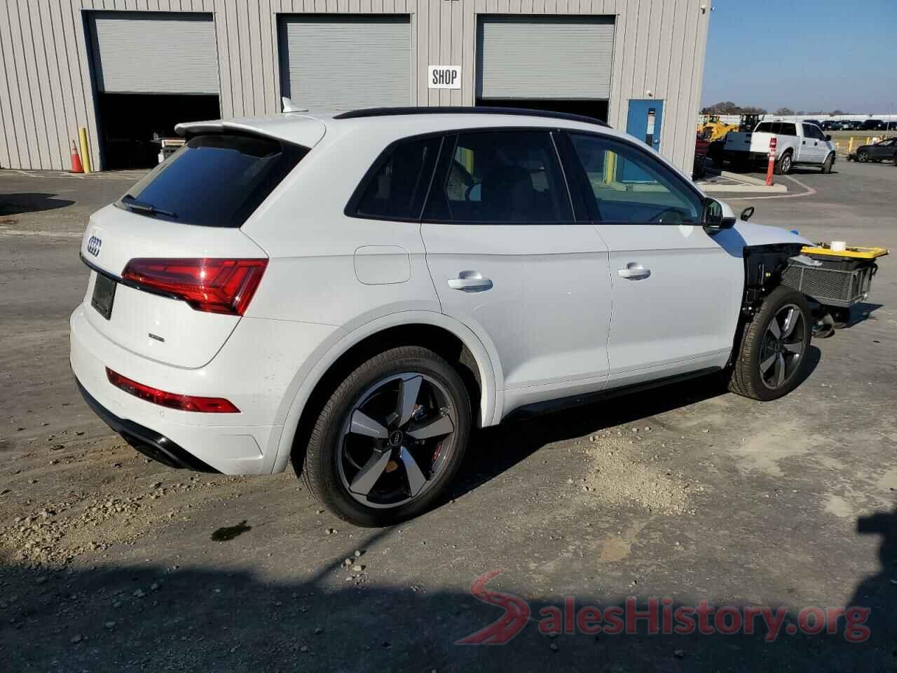 WA1EAAFY5N2057645 2022 AUDI Q5