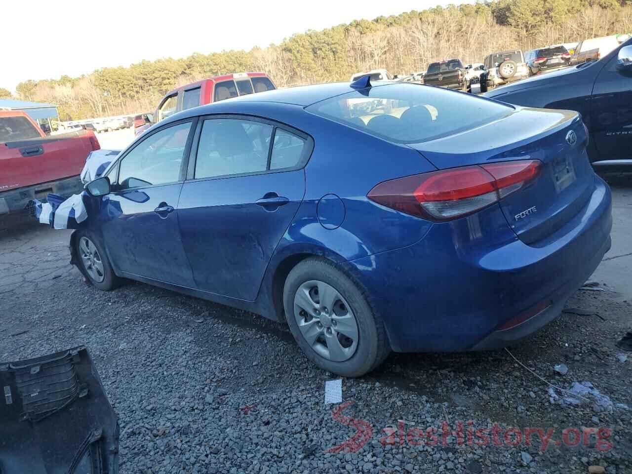 3KPFK4A77HE135602 2017 KIA FORTE