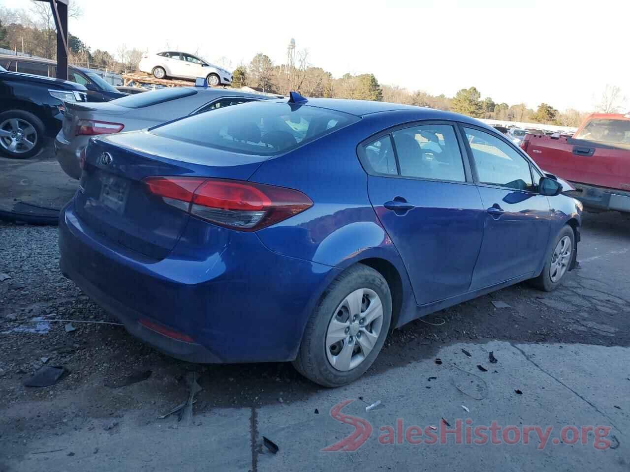 3KPFK4A77HE135602 2017 KIA FORTE