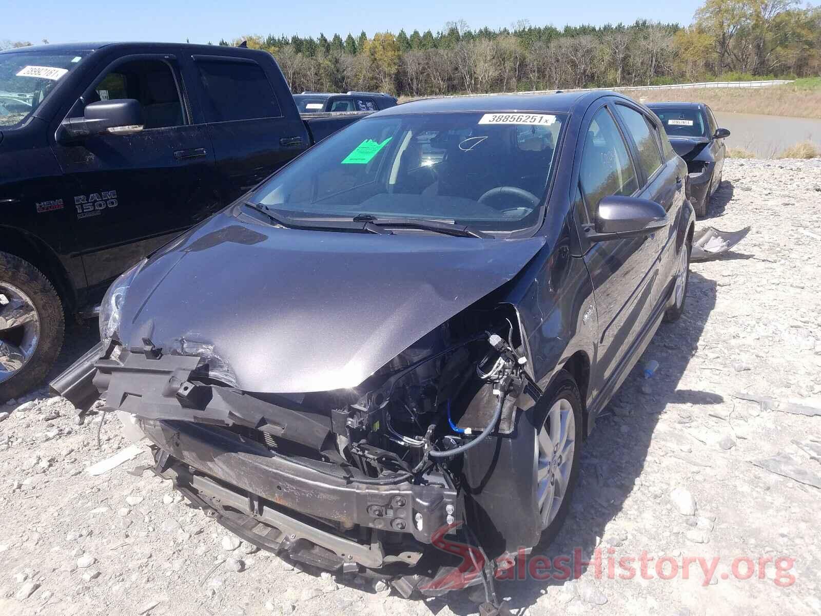 JTDKDTB39H1592820 2017 TOYOTA PRIUS