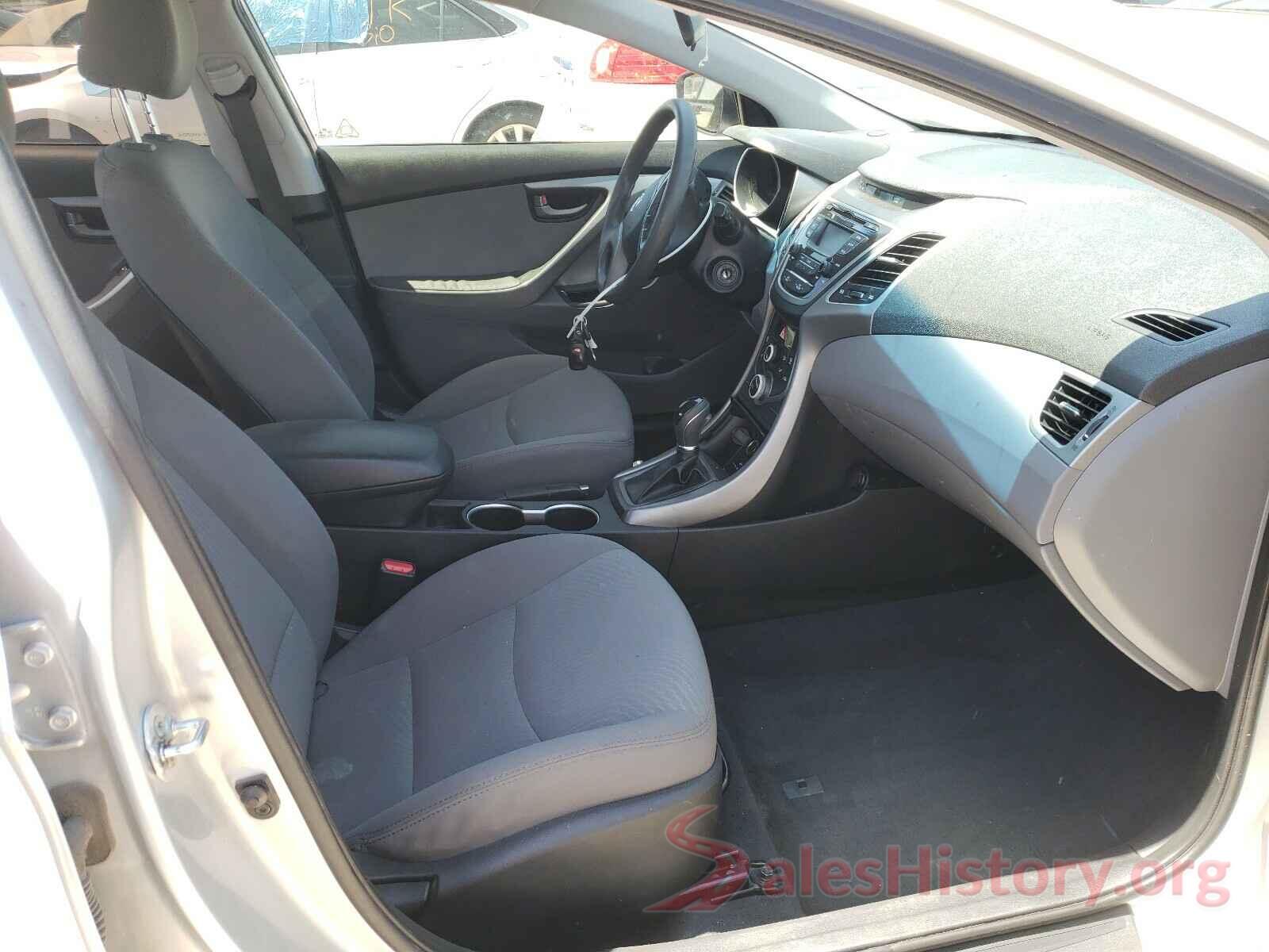 5NPDH4AE8GH774960 2016 HYUNDAI ELANTRA