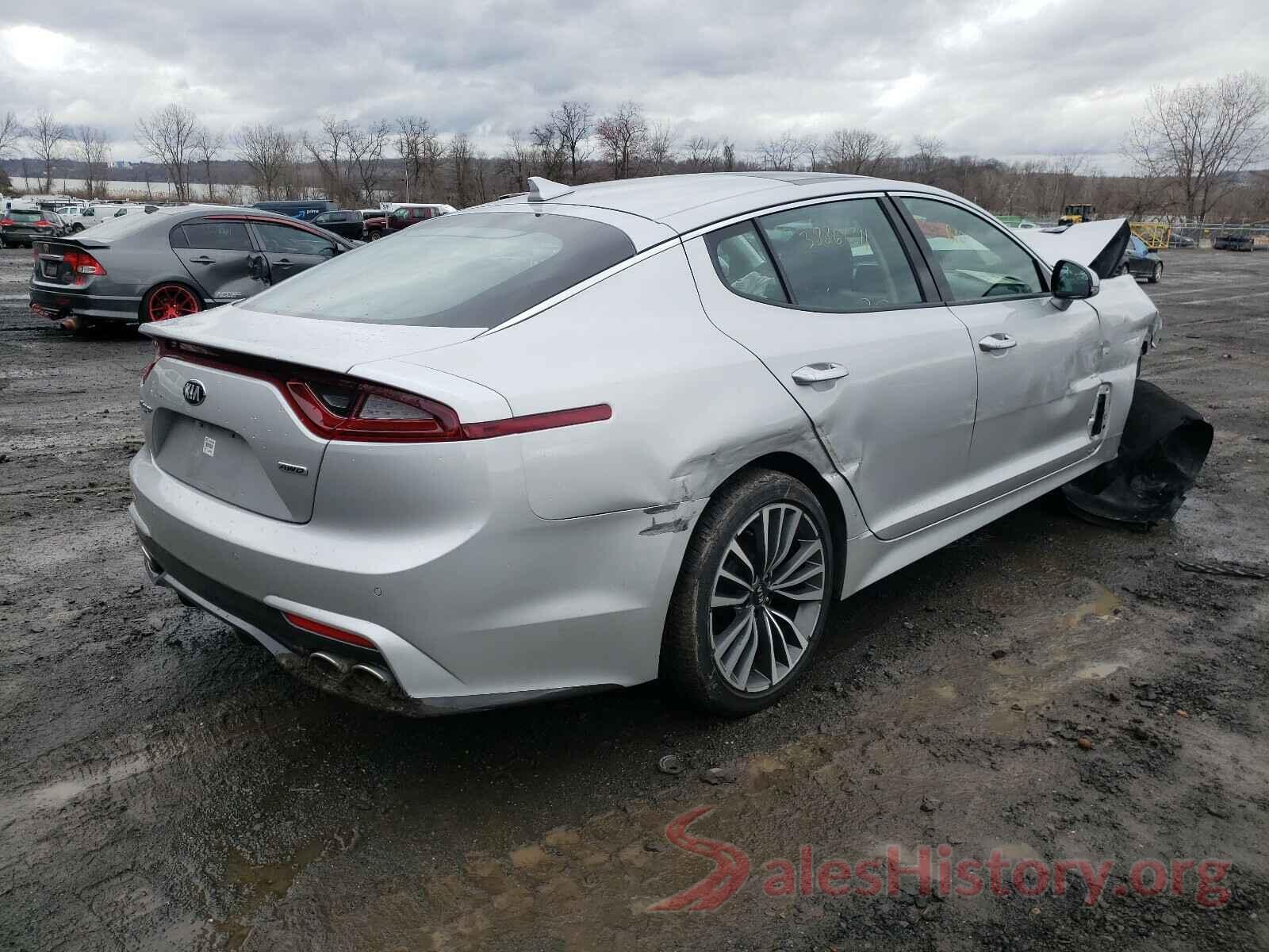 KNAE25LA8J6025709 2018 KIA STINGER