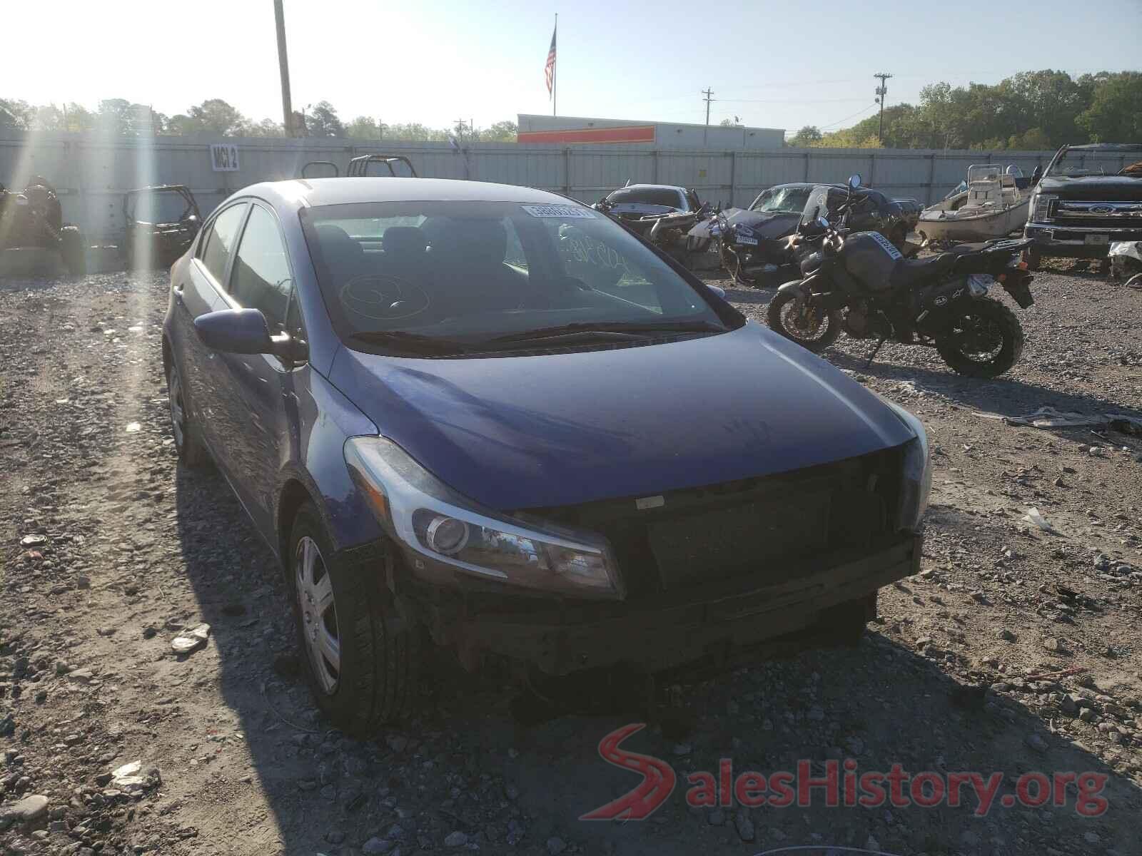 3KPFK4A77HE034818 2017 KIA FORTE