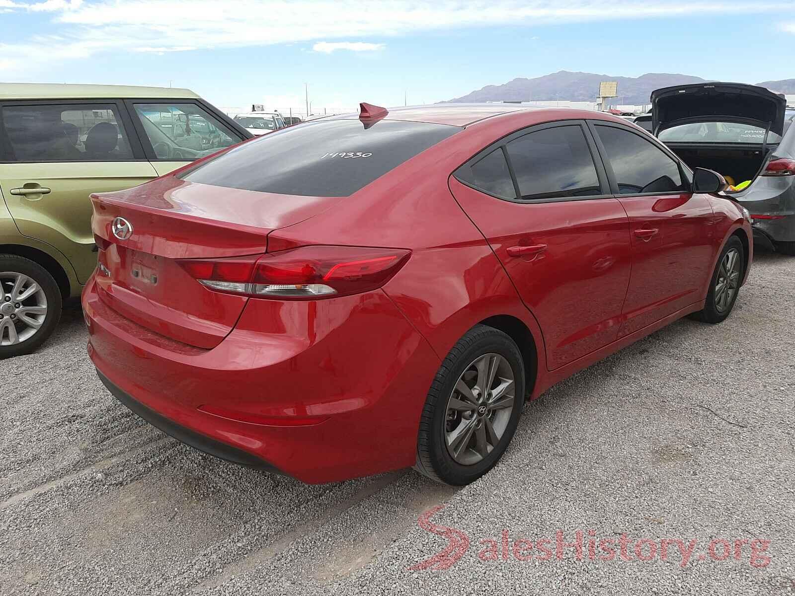 5NPD84LF1JH305609 2018 HYUNDAI ELANTRA