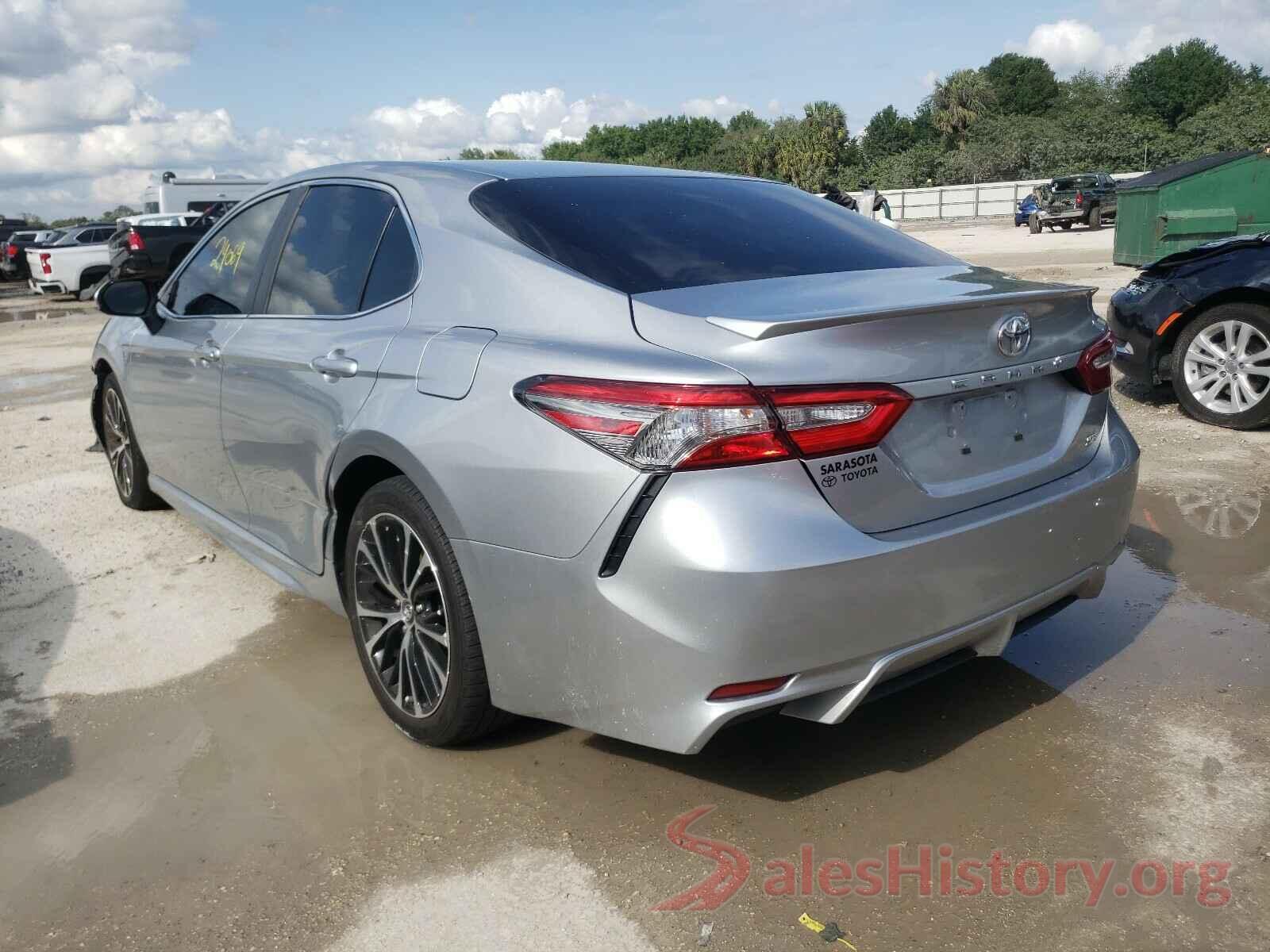 4T1B11HK6JU086826 2018 TOYOTA CAMRY