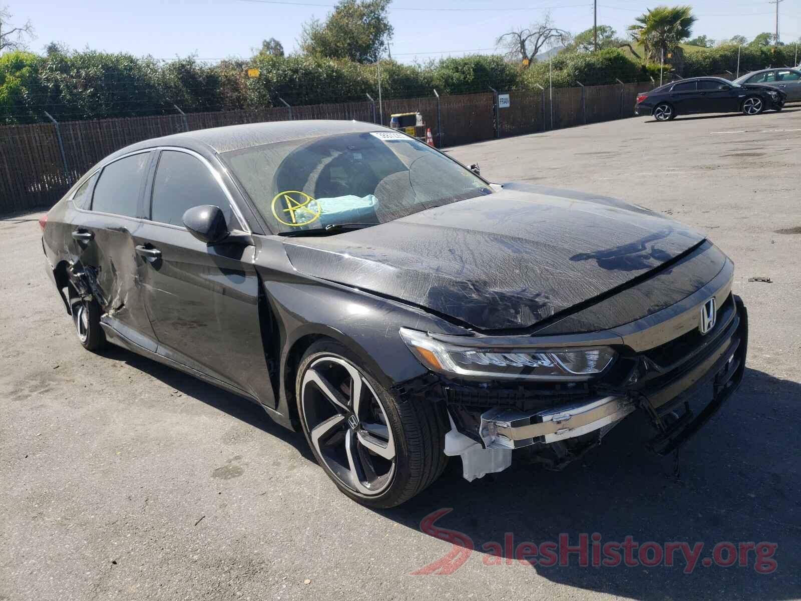 1HGCV1F31JA267926 2018 HONDA ACCORD