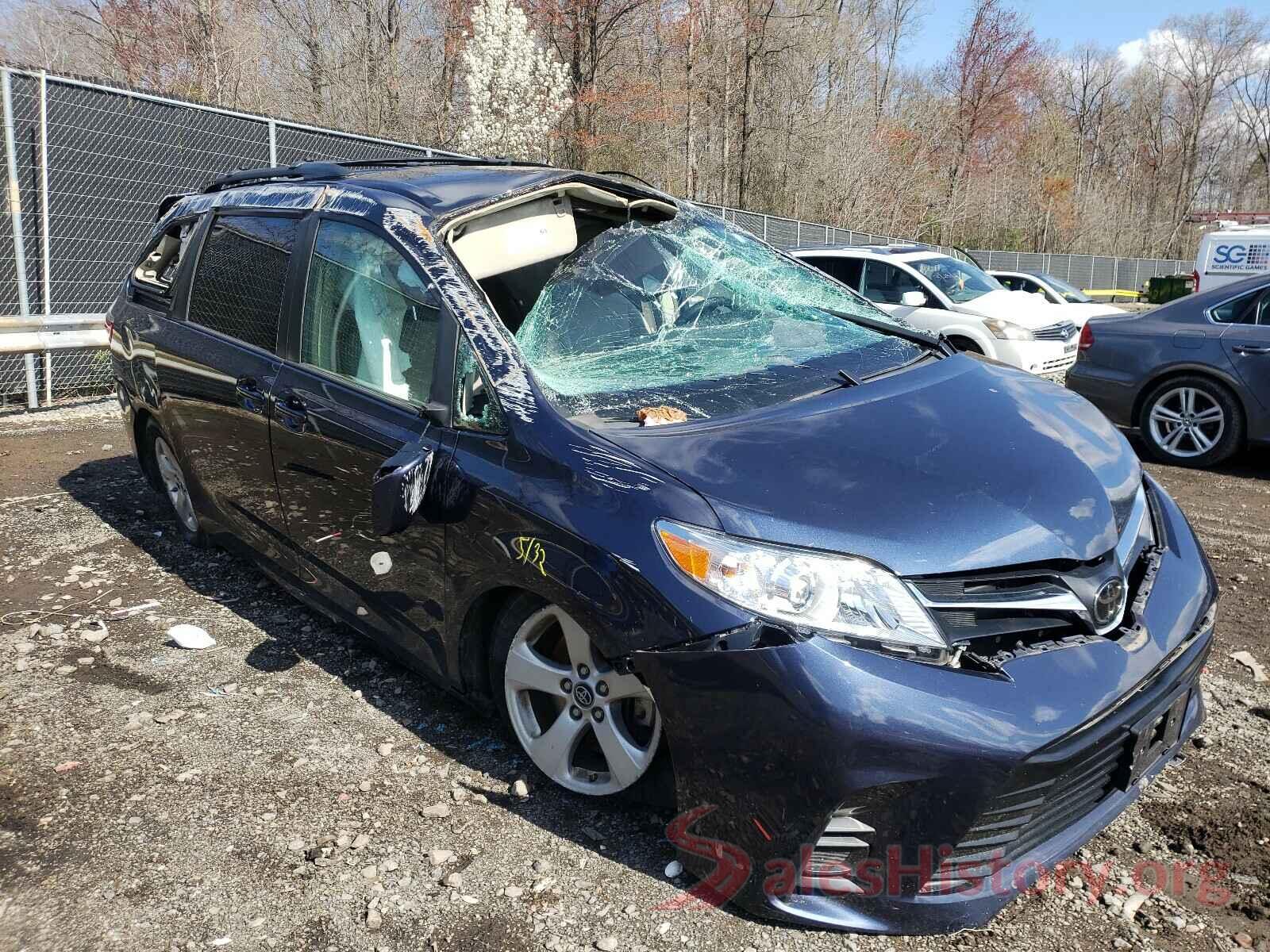 5TDKZ3DC6KS971377 2019 TOYOTA SIENNA