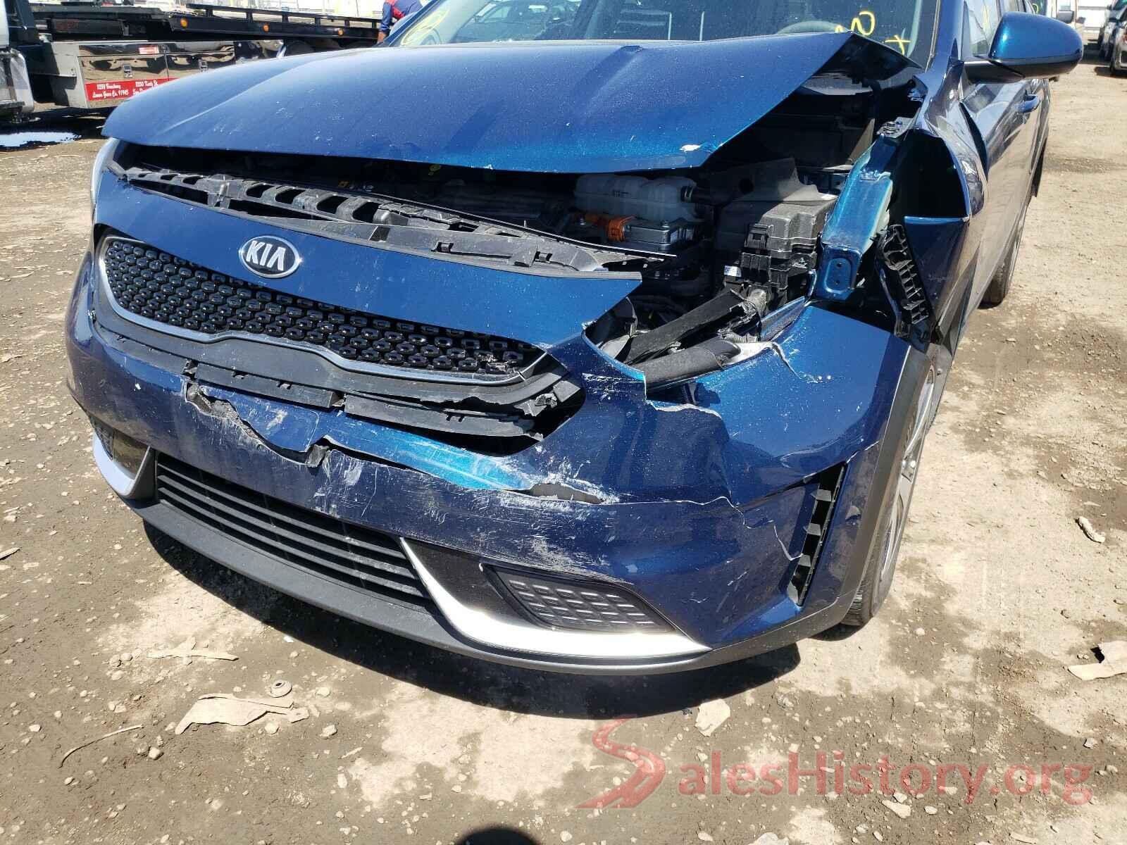 KNDCB3LC6K5297506 2019 KIA NIRO