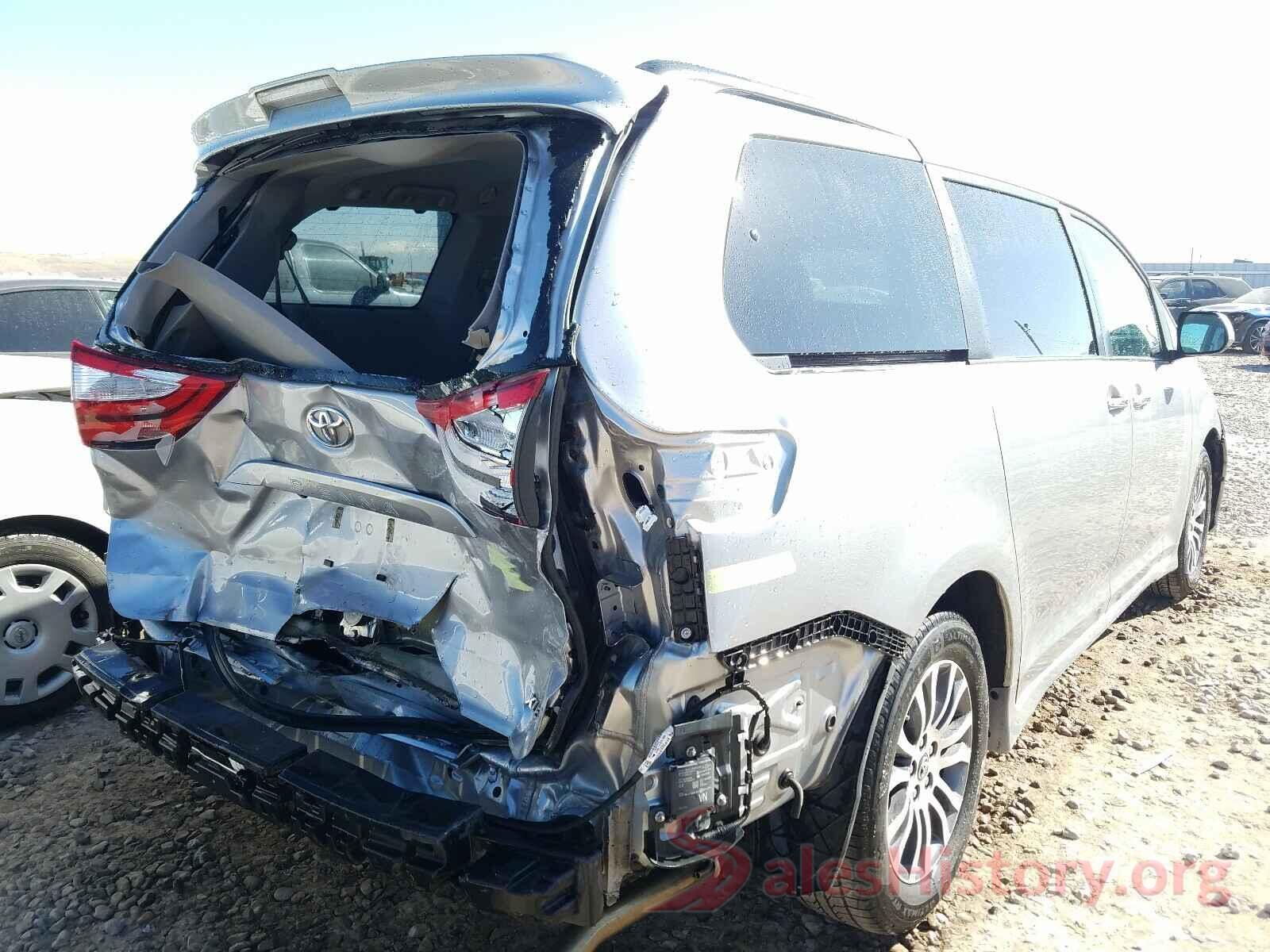 5TDYZ3DC3JS951712 2018 TOYOTA SIENNA