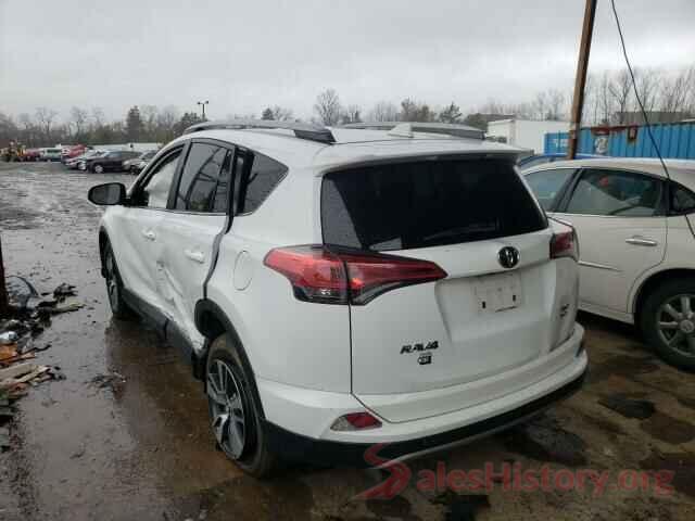 2T3RFREV3JW748933 2018 TOYOTA RAV4