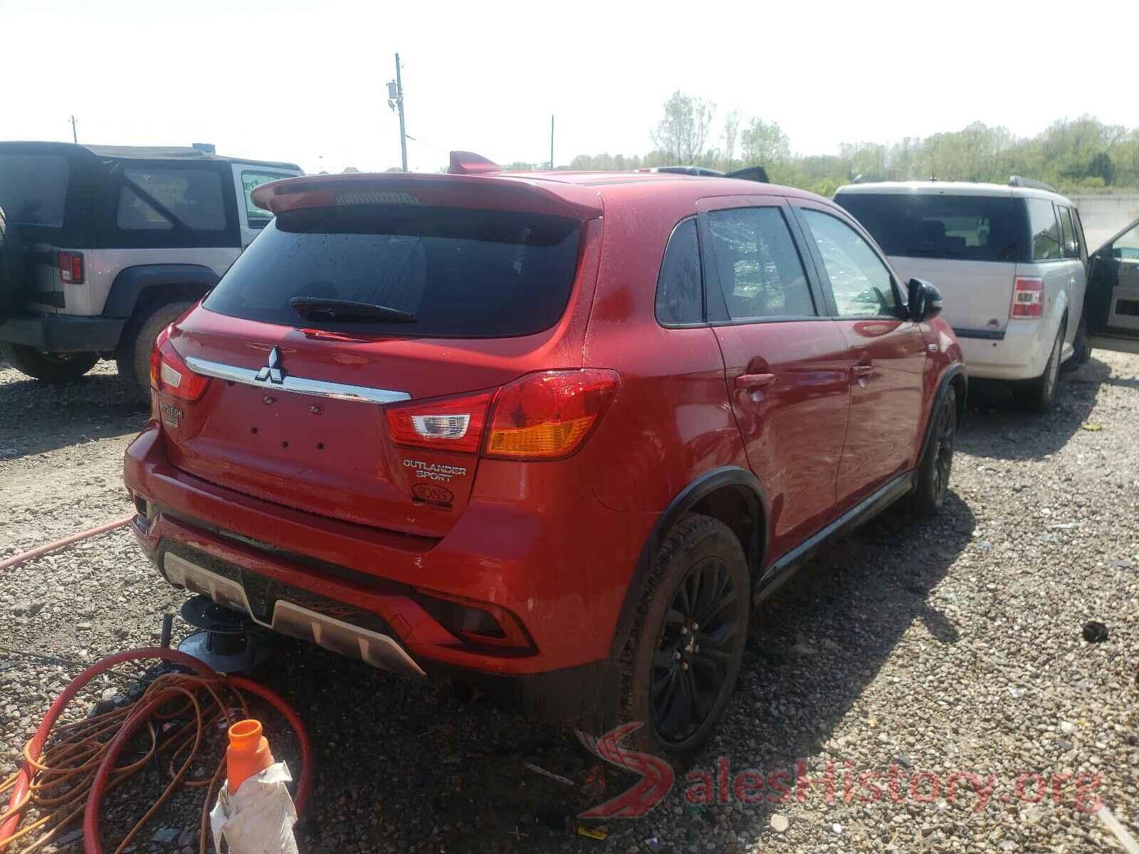 JA4AP3AU8JU014719 2018 MITSUBISHI OUTLANDER