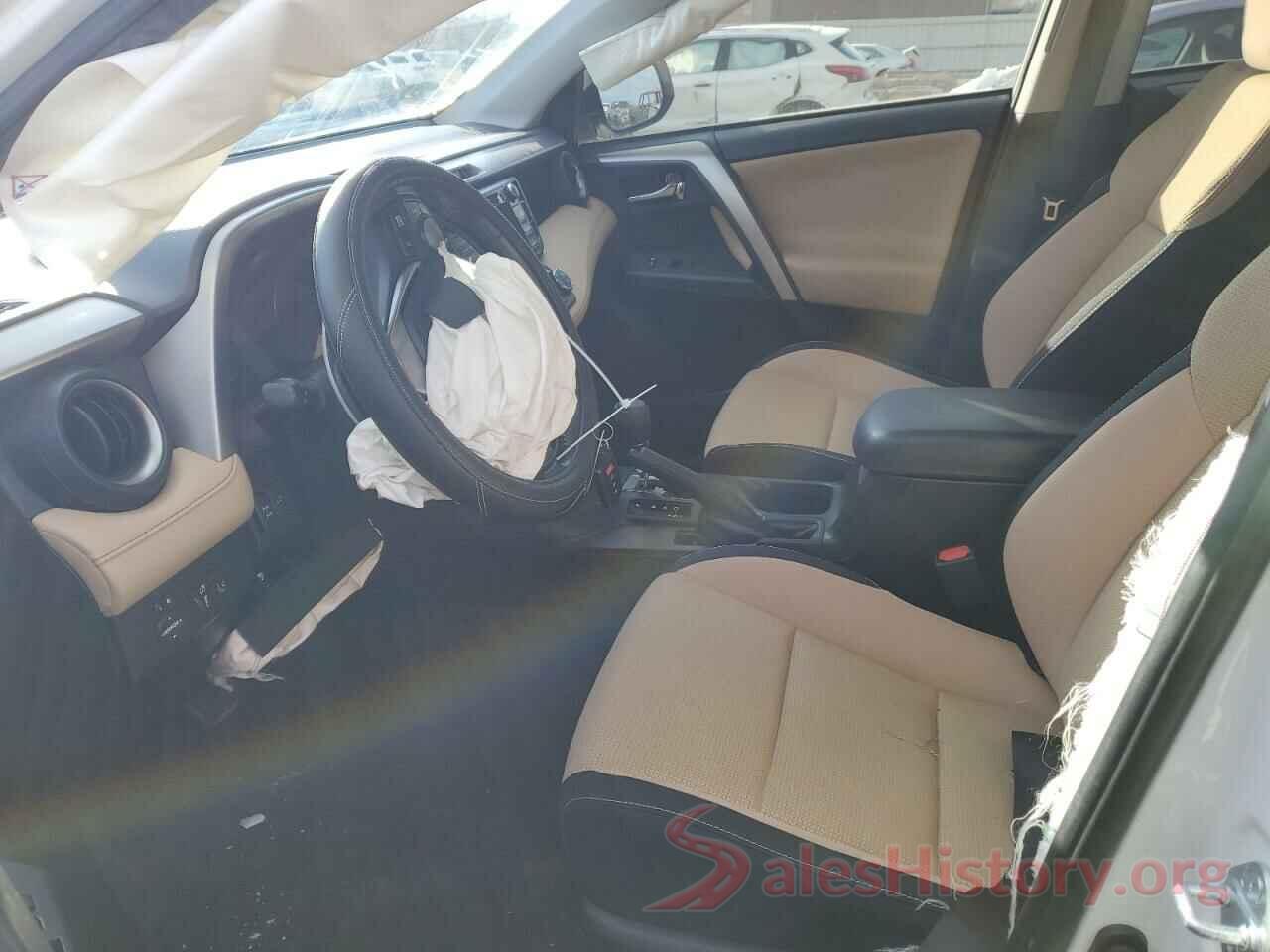 JTMRFREV7HJ715653 2017 TOYOTA RAV4